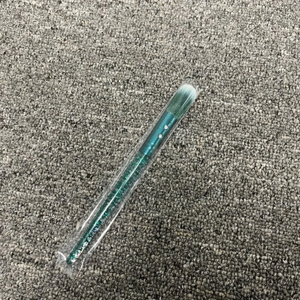 New Miss Glam Round Brush Makeup Brush